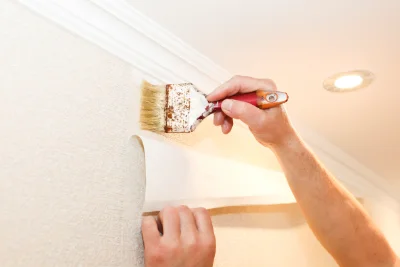 Pose de papier peint à Glénouze — revêtements muraux et toiles de verre